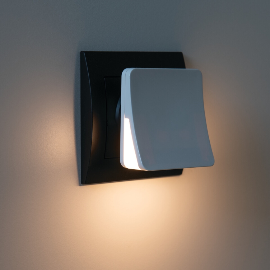Kanlux 37393 - Lámpara LED de orientación con sensor crepuscular con enchufe HOFI LED/0,28W/230V blanco