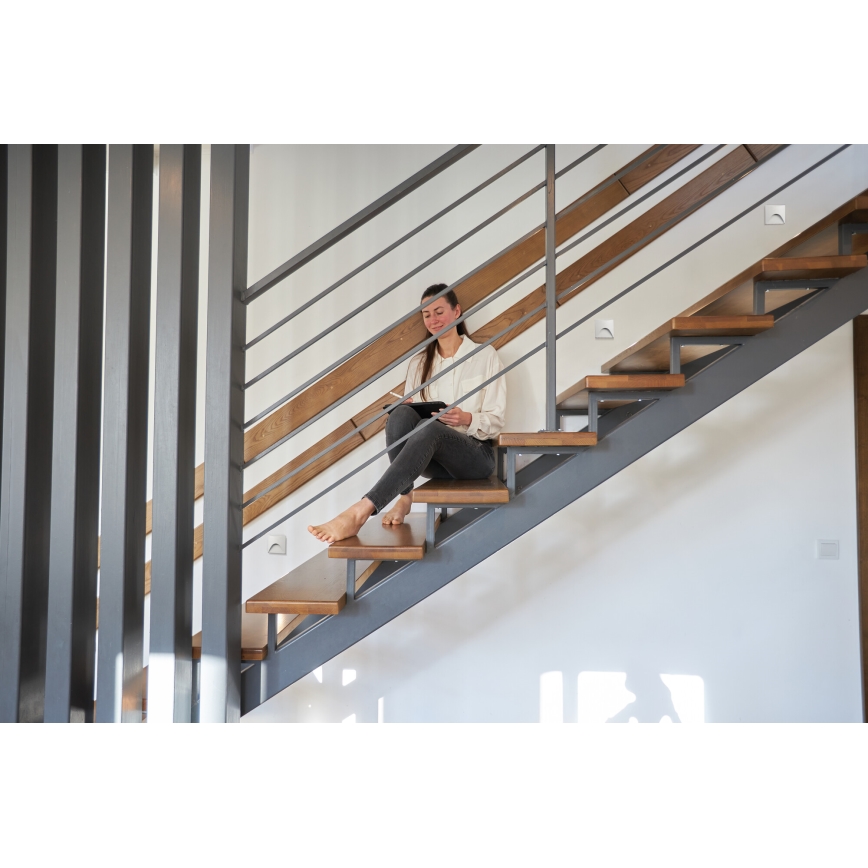 Luminaria LED para escalera EXIN LED/2,5W/230V 4000K IP65 blanca, cuadrada