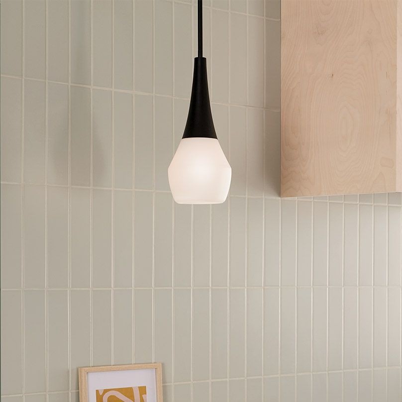 Kichler - Lámpara de suspensión DEELA con varilla 1xE27/60W/230V Ø 17,8 cm negra