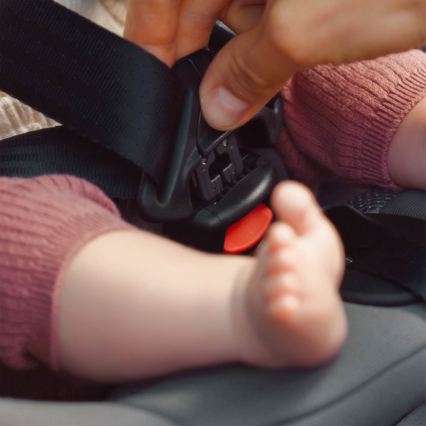 KINDERKRAFT - Silla de coche infantil I-GUARD i-Size 40-105 cm beige