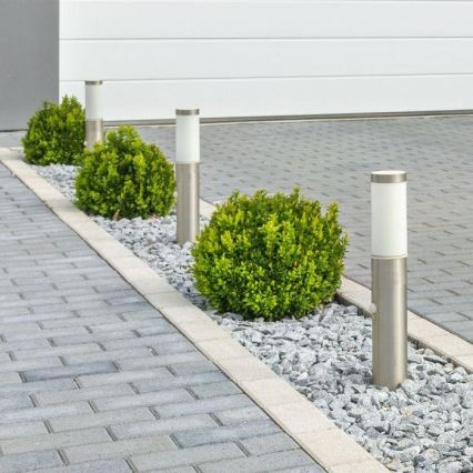 Lámpara de exterior con sensor 1xE27/60W/230V IP44 45cm cromo mate