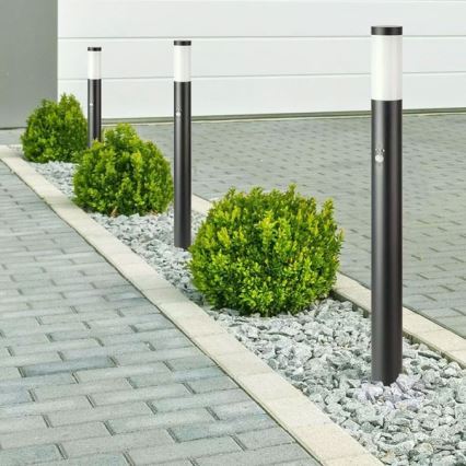 Lámpara de exterior con sensor 1xE27/60W/230V IP44 80cm negro