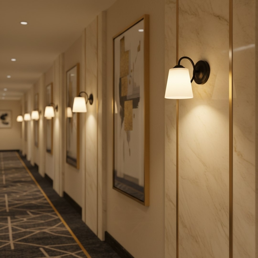 Lámpara de pared PAFOS 1xE27/15W/230V negra