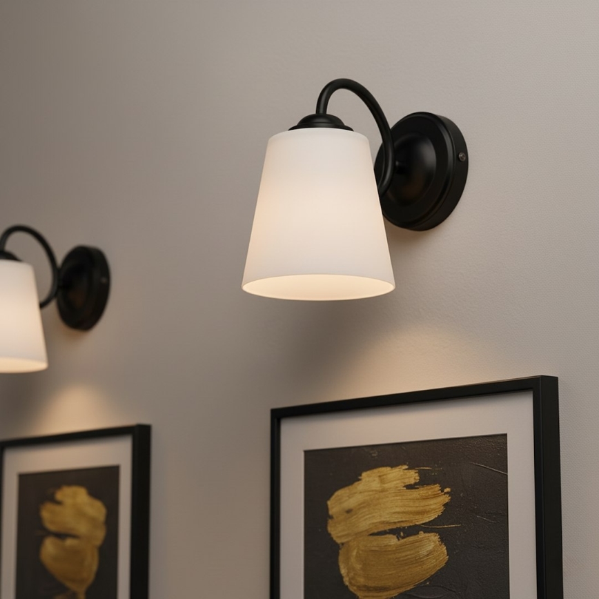 Lámpara de pared PAFOS 1xE27/15W/230V negra