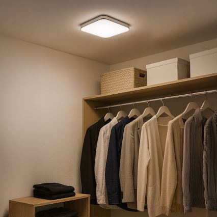 Lámpara de techo LED NEMO LED/11W/230V 26x26 cm cromado brillante