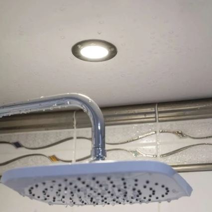 Lámpara empotrable de baño LED LORI LED/4,5W/230V IP65 2700/4000K diá. 8,5 cm negro