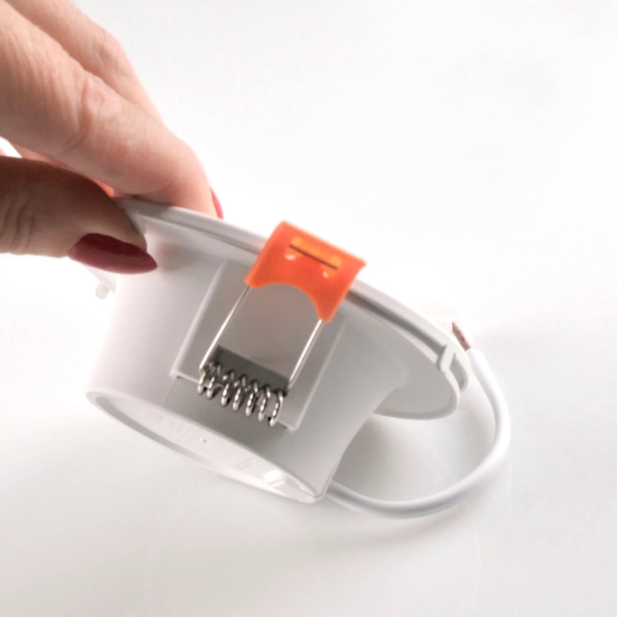 Lámpara empotrada LED ZOE LED/4,8W/230V blanca