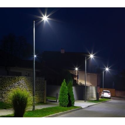 Lámpara solar LED de calle con sensor STREET LED/15W/7,4V 4000K IP65 5400 mAh