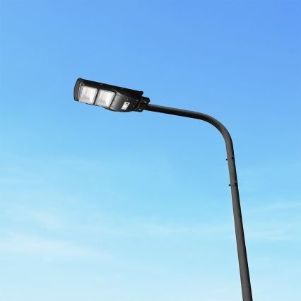 Lámpara solar LED regulable para exterior con sensor de movimiento y crepúsculo LED/8W/3,2V 6000K IP65 9000 mAh negra + mando a distancia