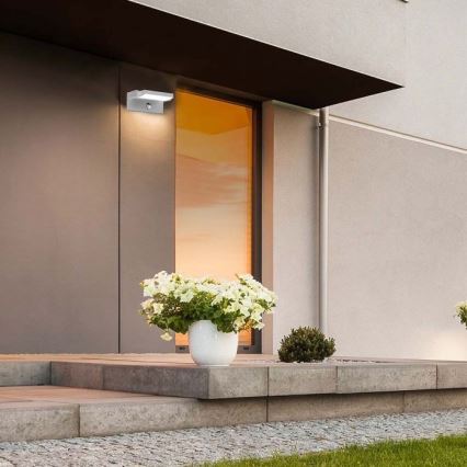 LED Aplique para exterior con sensor LED/17W/230V 3000K IP65 negro
