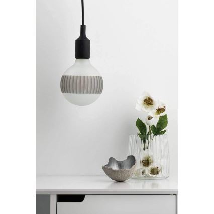LED Bombilla regulable CLASSIC G125 E27/4,5W/230V 2600K - Paulmann 28743