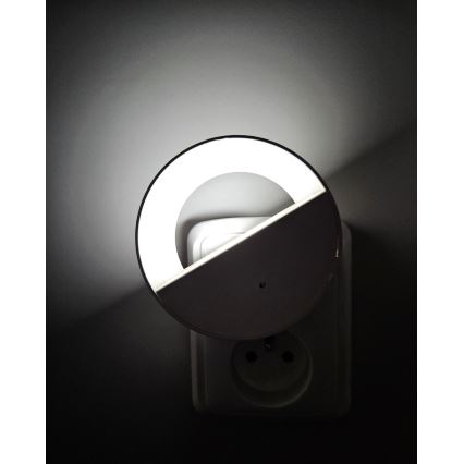 LED Luz nocturna con sensor crepuscular LED/0,5W/230V blanco