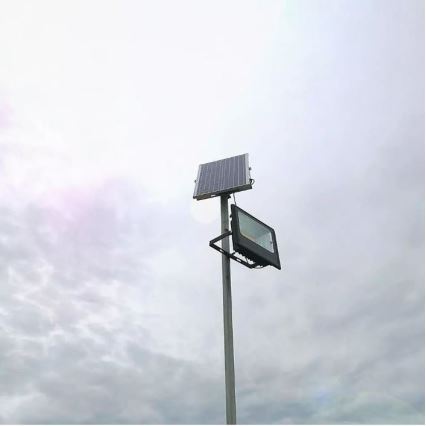 LED Proyector solar regulable LED/12W/3,2V 6000K IP65 5000 mAh + control remoto
