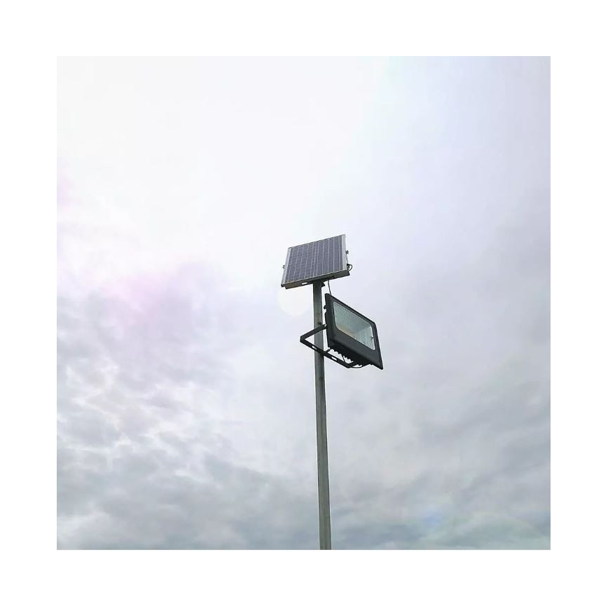 LED Proyector solar regulable LED/12W/3,2V 6000K IP65 5000 mAh + control remoto