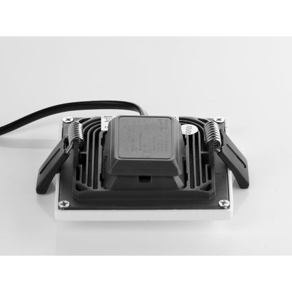 LED2 - Lámpara empotrada para baño SLIM LED/10W/230V IP43 CRI 90