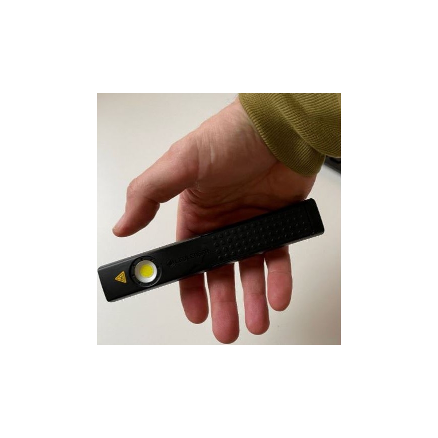 Ledlenser W4R - Linterna de trabajo recargable LED regulable, batería 760 mAh, IP54, 220 lm