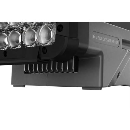 Ledlenser XP30R - linterna recargable LED regulable LED/5000 mAh IP54 32000 lm 16 h gris