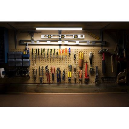 Ledvance - Luminaria LED para debajo de muebles con sensor BATTEN LED/8W/230V 60 cm