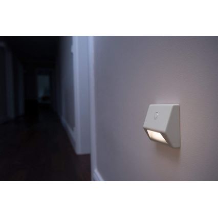Ledvance - Lámpara LED para escaleras con sensor NIGHTLUX LED/0,25W/3×AAA IP54