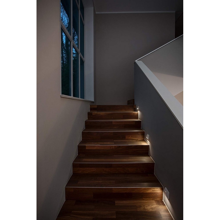 Ledvance - Lámpara LED para escaleras con sensor NIGHTLUX LED/0,25W/3×AAA IP54