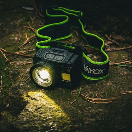 Linterna frontal LED recargable y regulable con sensor y luz roja LED/6W/5V/3xAAA IP66 500 lm 1200 mAh
