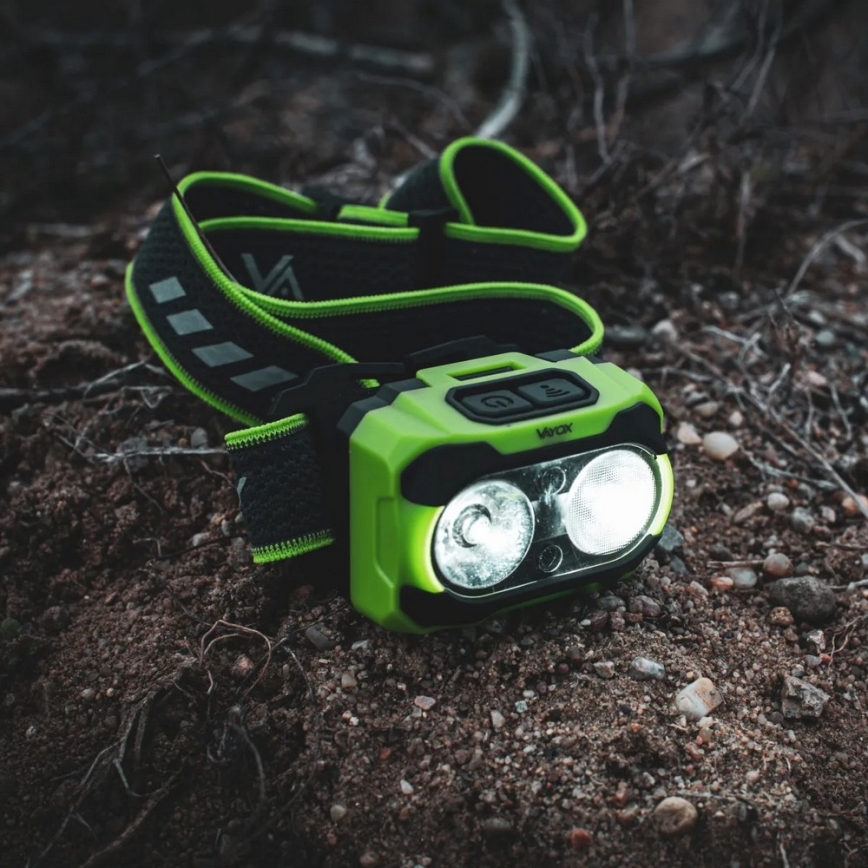 Linterna frontal recargable LED regulable con sensor y luz roja LED/10W/5V/3xAAA IP44 600 lm 1200 mAh