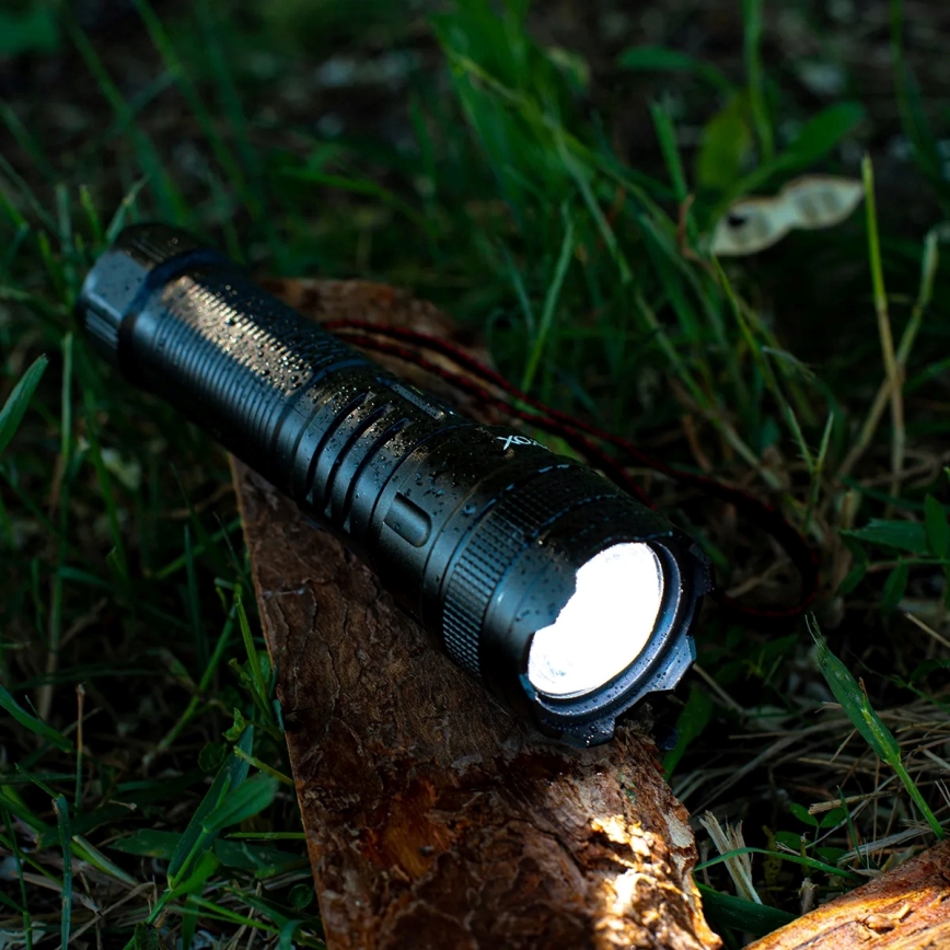 Linterna recargable LED regulable con función de powerbank LED/10W/5V IPX4 600 lm 2000 mAh