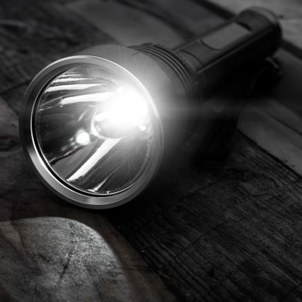 Linterna LED recargable y regulable LED/20W/5V IPX5 1570 brillante 8400 mAh