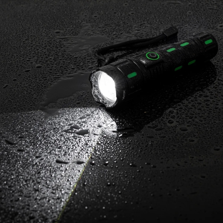 Linterna recargable LED regulable con función de powerbank — 20W/5V IP44 1200 lm 5000 mAh