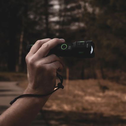 Linterna recargable LED regulable con función de powerbank — 20W/5V IP44 1200 lm 5000 mAh