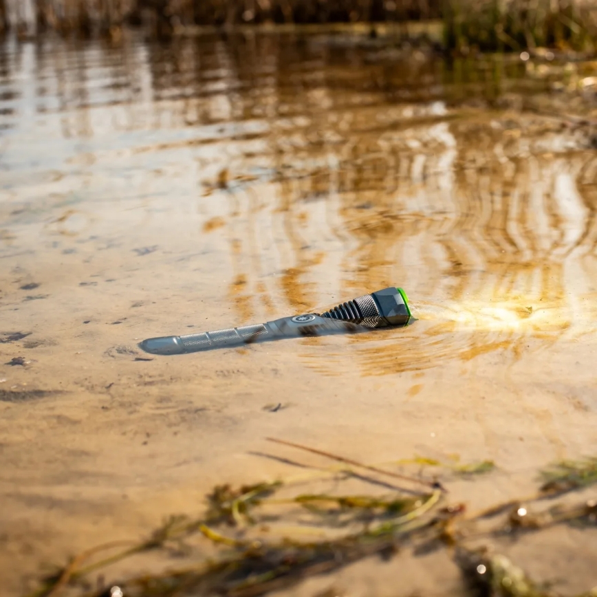 Linterna recargable LED atenuable con función de powerbank LED/30W/5V IPX7 3000 lm 4000 mAh