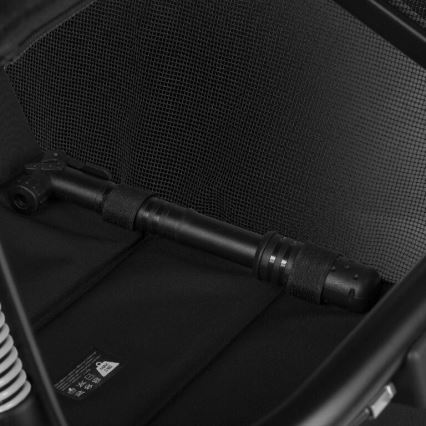 Lionelo - Cochecito deportivo AZURA negro/gris