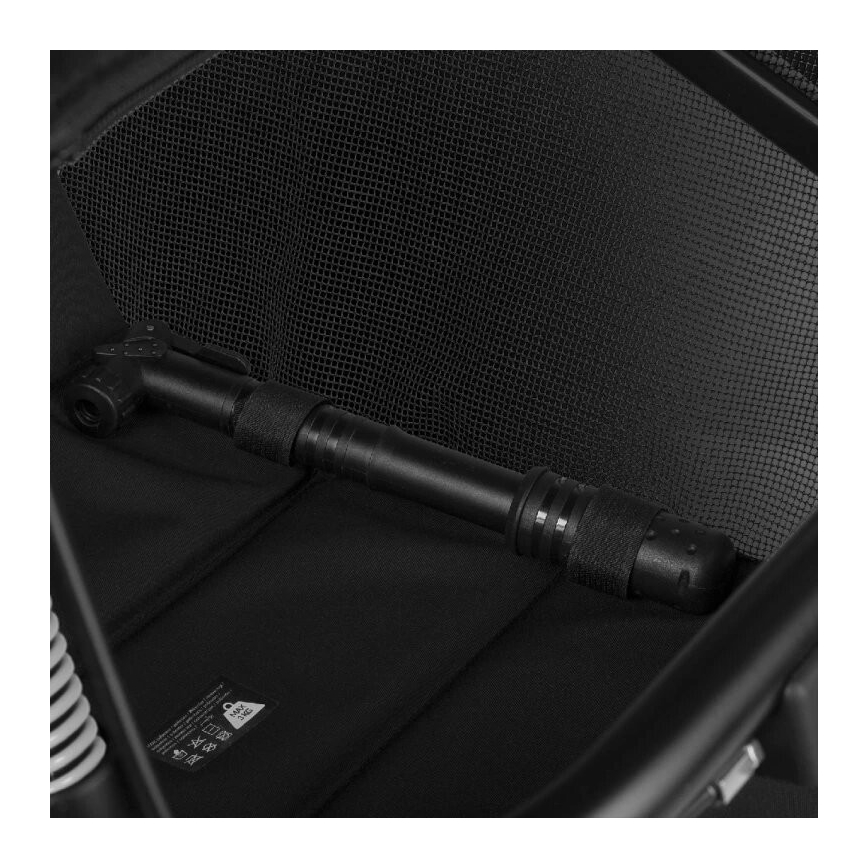 Lionelo - Cochecito deportivo AZURA negro/gris