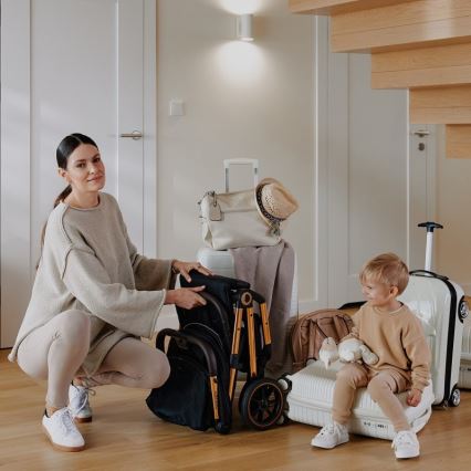 Lionelo - Cochecito deportivo CLOE negro/dorado