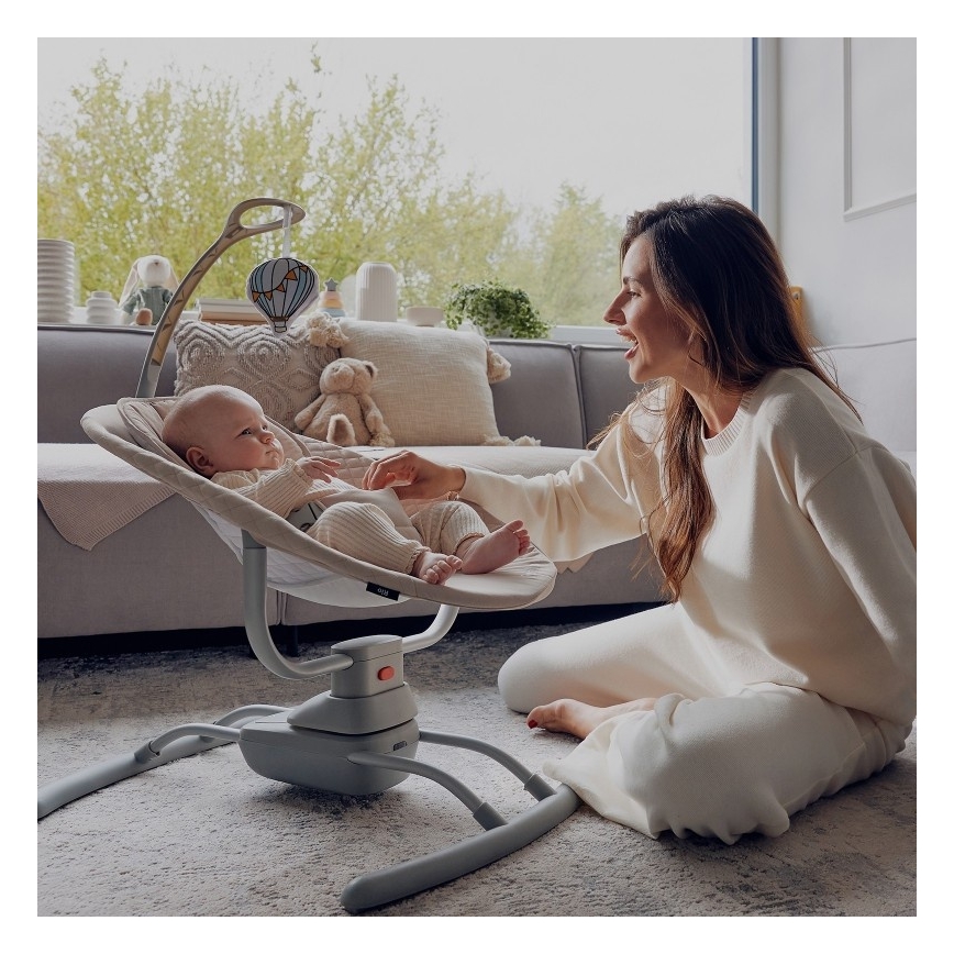 Lionelo - Mecedora musical para bebés RIO 4xC Beige Latte + control remoto