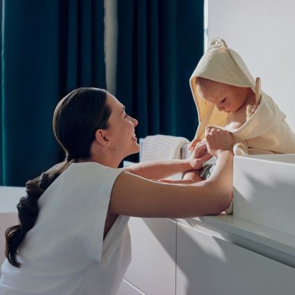 Lionelo - Toalla infantil con capucha de muselina Beige Capuchino