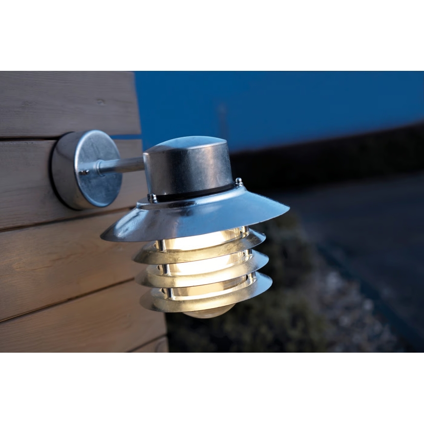 Nordlux - Aplique de pared exterior VEJERS 1xE27/60W/230V IP54 plateado