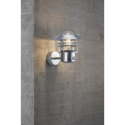 Nordlux - Aplique para exterior con sensor BLOKHUS 1xE27/60W/230V IP54 plata
