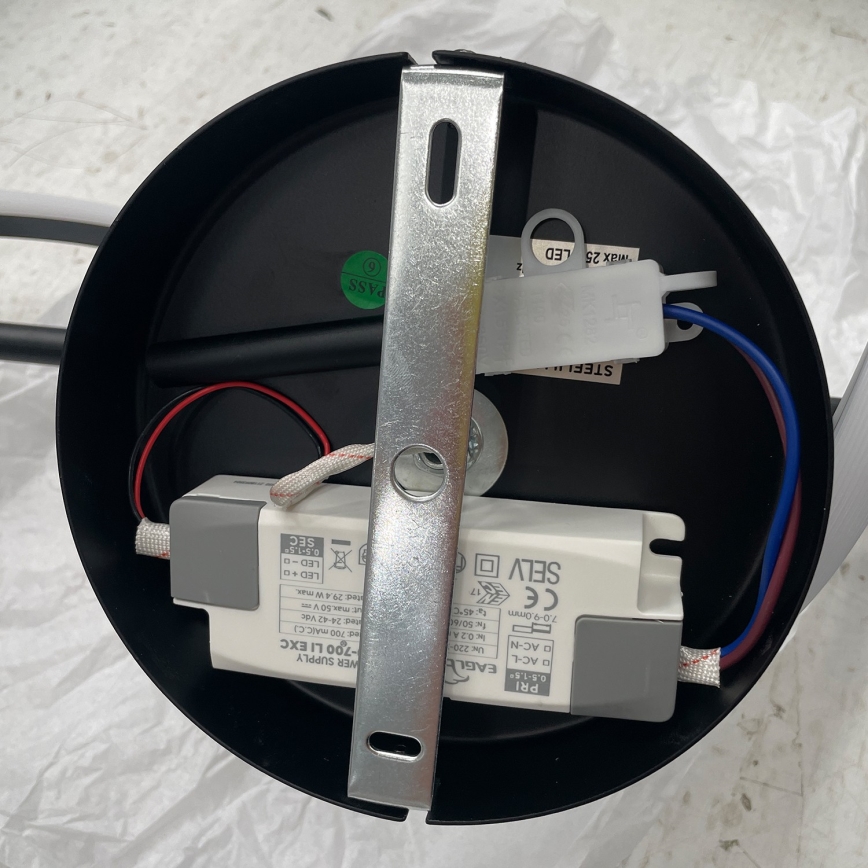 ONLI - Aplique LED TWIST LED/25W/230V 4000K negro