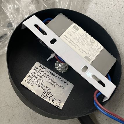 ONLI - Aplique LED TWIST LED/6W/230V 4000K negro