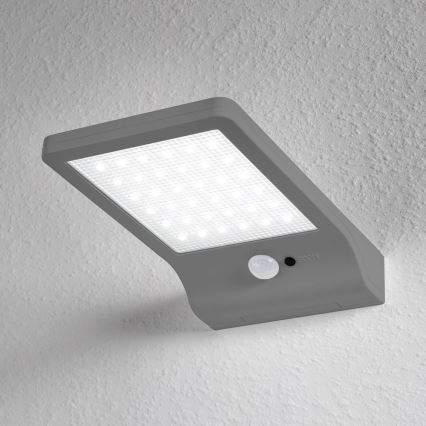 Osram - Aplique solar de pared con sensor DOORLED LED/3W/3,3V 2000 mAh IP44 plateado