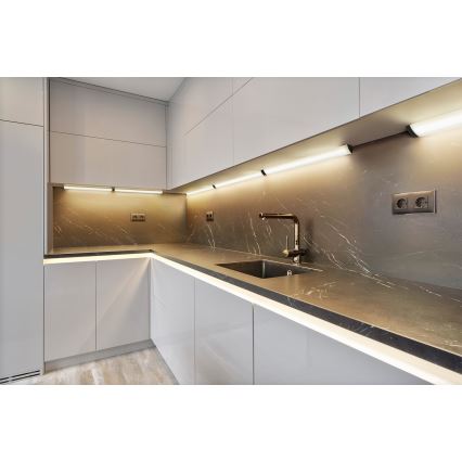 Osram - Luminaria LED regulable para debajo del mueble con sensor de movimiento LINEAR ANGLE LED/7,5W/230V 3000/4000/6500K 55 cm negra