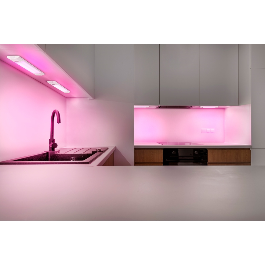 Osram - Luminaria LED RGBW regulable para instalación bajo mueble con sensor de movimiento LINEAR EDGE LED/4W/230V 30 cm blanco + mando a distancia