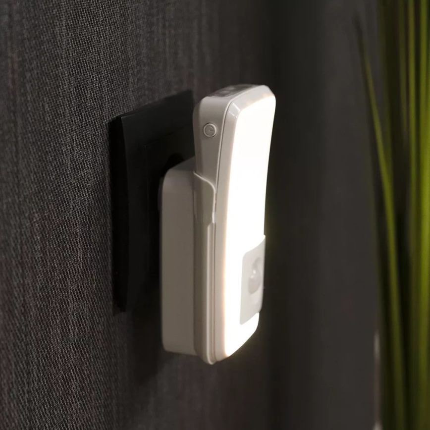 Osram - Luz nocturna LED de enchufe con sensor LUNETTA LED/2W/230V