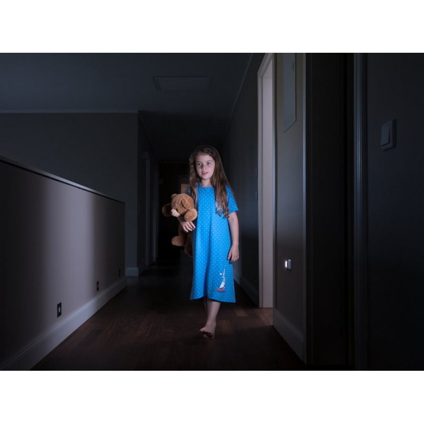 Osram - Luz orientativa LED con sensor NIGHTLUX LED/0,3W/3xAAA IP54