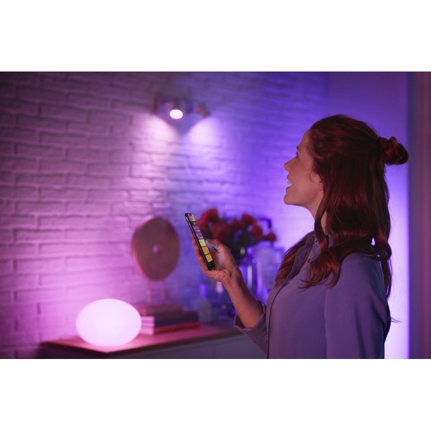 Pack de 3 bombillas LED regulables Philips Hue White And Color Ambiance Essential, casquillo GU10, 4,7 W, 230 V, 2200–6500 K