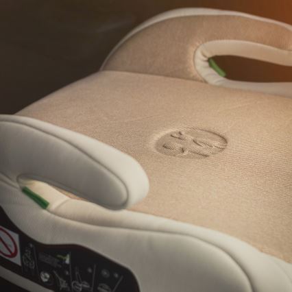 PETITE&MARS - Asiento elevador para coche OPTIMUS PRO i-Tamaño 125-150 cm (22-36 kg) beige