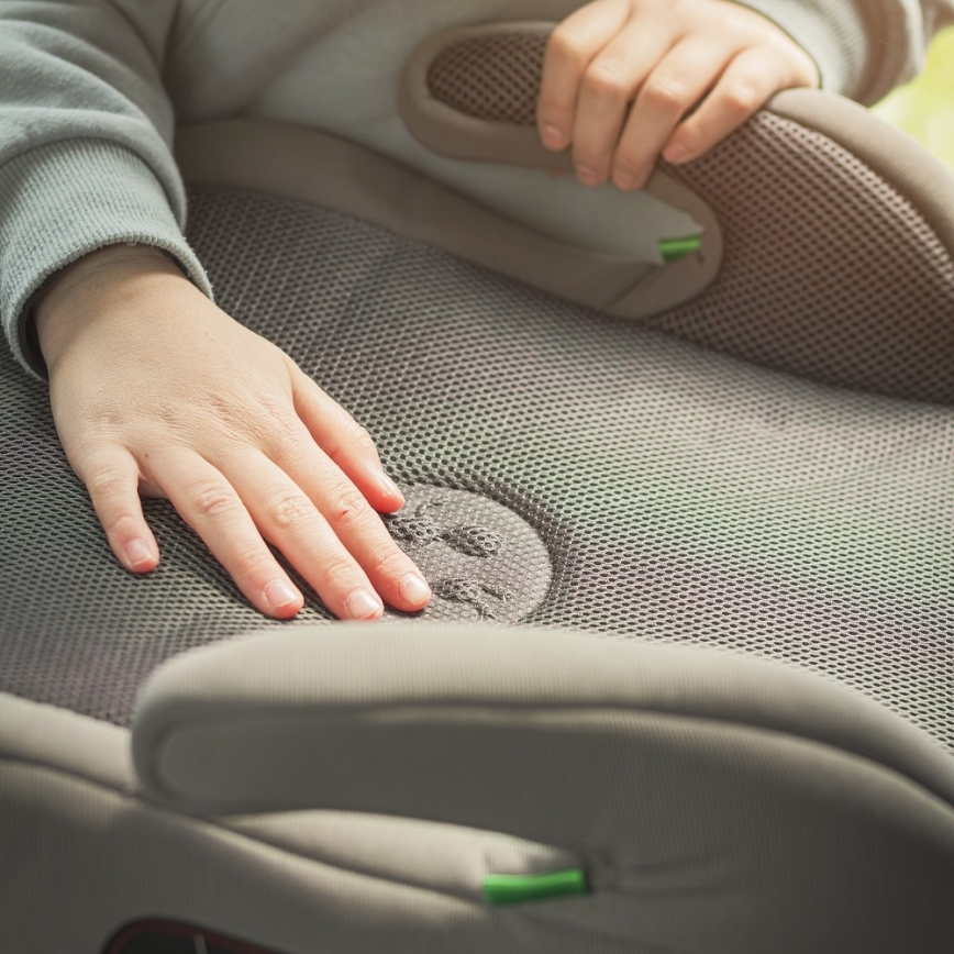 PETITE&MARS - Asiento elevador para coche OPTIMUS PRO i-Tamaño 125-150 cm (22-36 kg) gris