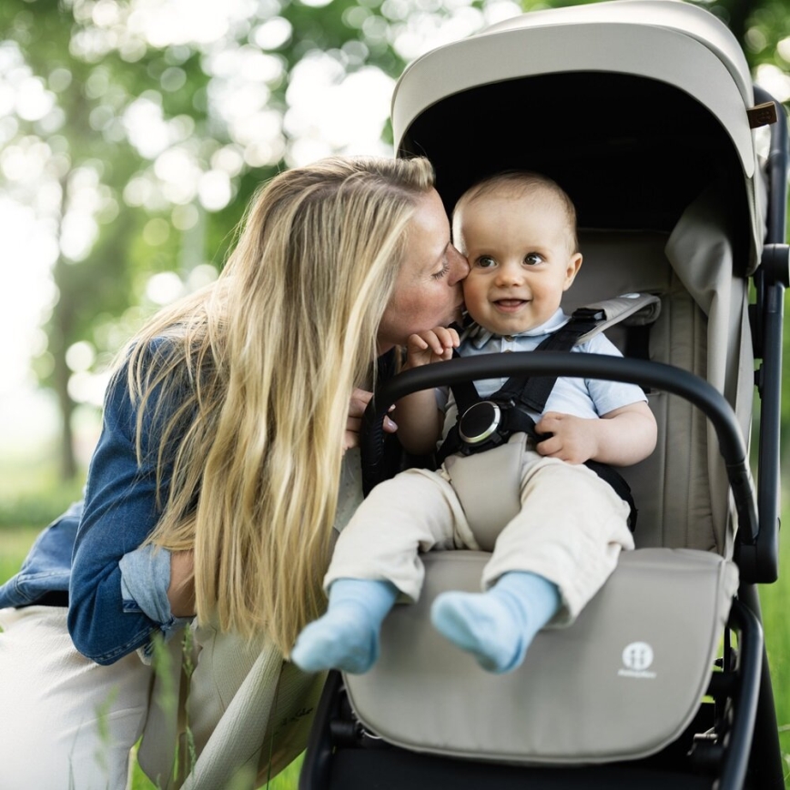 PETITE&MARS - Cochecito deportivo FLIP Platinum Grey