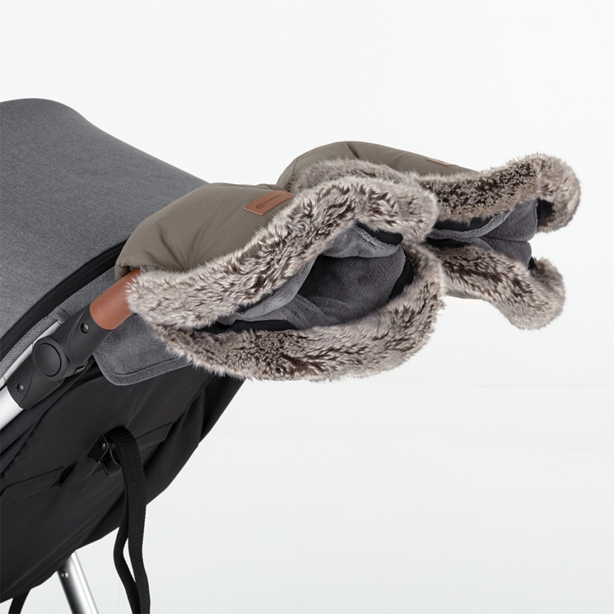 PETITE&MARS - CONJUNTO Saco infantil 4 en 1 COMFY + manoplas para cochecito FURRY Mocha Mousse